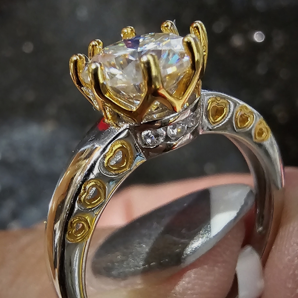 Moissanite Diamond Ring size 7
